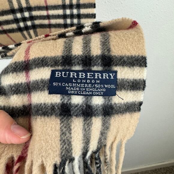 Burberry Cashmere & Wool Nova Check Scarf - Picture 3 of 3